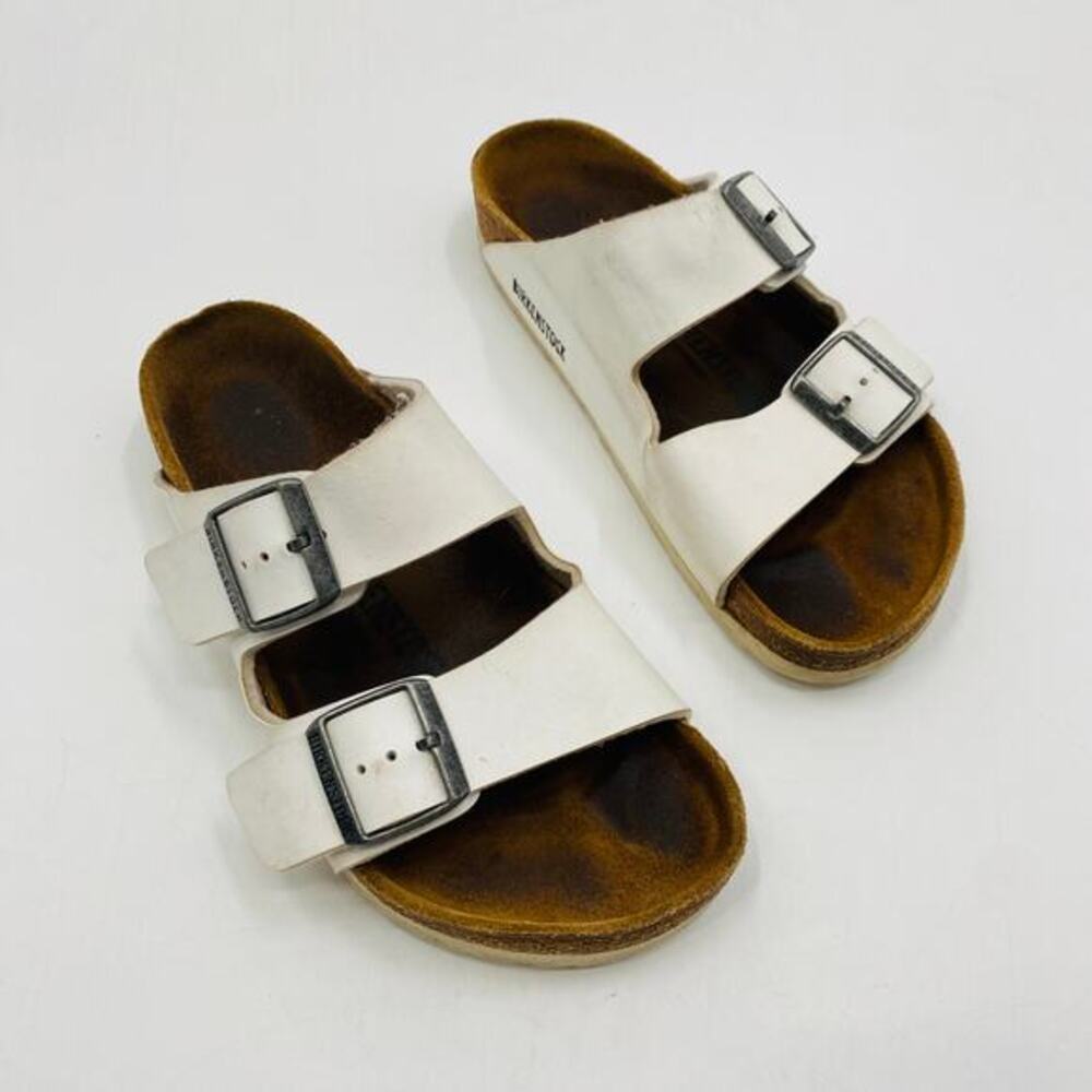 Birkenstock‎ white leather sandals